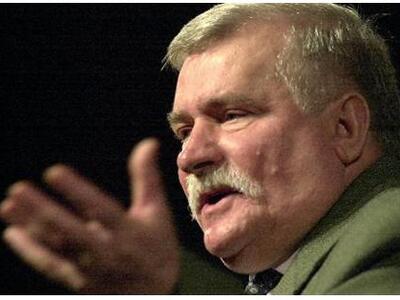 «Οι ομοφυλόφιλοι βουλευτές πρέπει να κάθ...