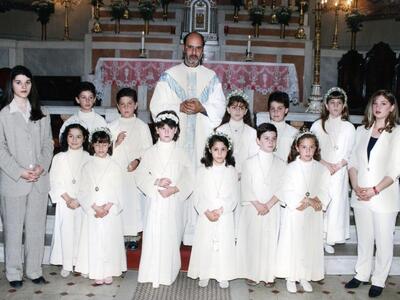 Πρώτη κοινωνία, 1995