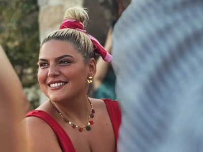 Δανάη Μπάρκα: Παντρεύεται πριν το Πάσχα; 