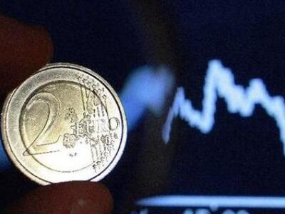 Η Ελλάδα στο ευρώ: Οι μισθοί μειώθηκαν, ...