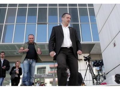 Αναβλήθηκε η δίκη για το χαστούκι του Κασιδιάρη 