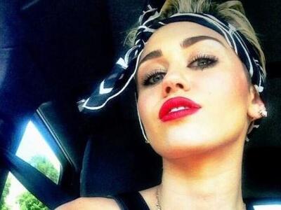 Οι ερωτικές στιγμές της Μάιλι Σάιρους με...