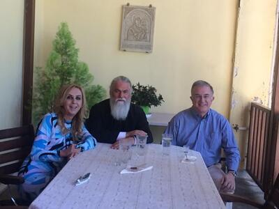 Με τον Καθηγούμενο της Ιεράς Μονής Μεγάλ...