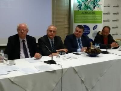 Μεσολόγγι: Στη διάθεση των ελαιοπαραγωγώ...