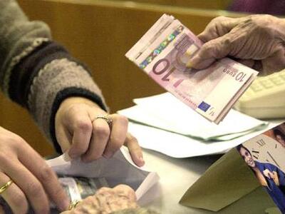 Αυξήθηκαν για έκτο συνεχή μήνα οι καταθέσεις 