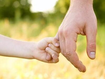 Γερμανία: Ομοφυλόφιλοι θα μπορούν να υιο...