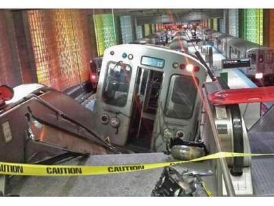 Εκτροχιασμός τρένου στο Σικάγο με 30 τραυματίες