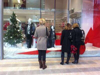 Πάτρα: Στο μισό η κίνηση στα καταστήματα...