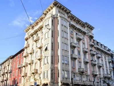 Πέθανε μόνη και φτωχή... και όμως ήταν ε...