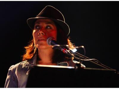 ΣΙ ΥΦΕΣΗ ΕΒΔΟΜΗ και το Σάββατο στο piano...