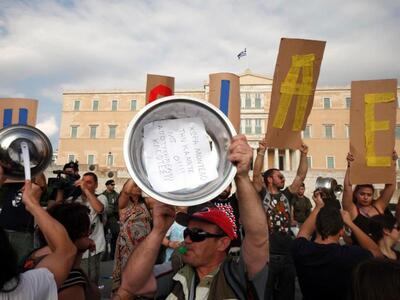 Ταρακουνάει την κυβέρνηση το κύμα των Αγ...