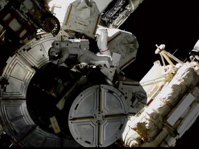 Διαστημικός περίπατος για αστροναύτες της NASA