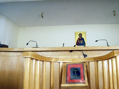 Δικηγόροι εναντίων των εικόνων στα δικαστήρια