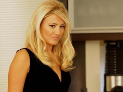 Ο γιατρός κάρφωσε την εγκυμοσύνη της Φαί...