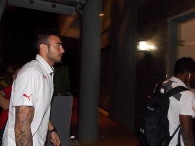 Θερμή υποδοχή του Ολυμπιακoύ στο Αγρίνιο (φωτό)