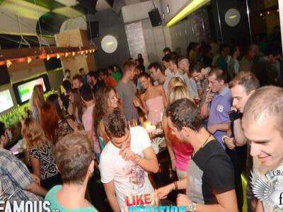 ΠΑΝΙΚΟΣ στο F Bar της Γλυφάδας στο 1ο De...