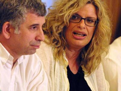 Μάιος 2004. Από τη συνέντευξη Τύπου για ...