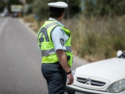 Ναύπακτος: Μεθυσμένος οδηγός ενεπλάκη σε...