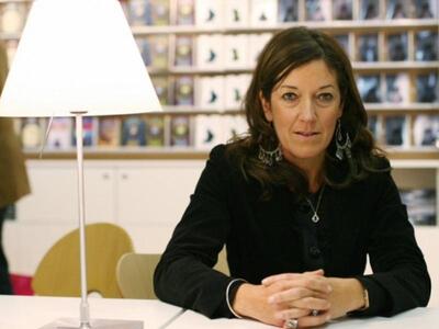Η Victoria Hislop γράφει «για την τραγωδ...