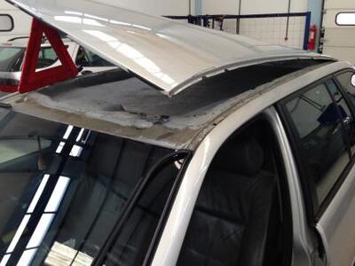 Πάνω από 20 κιλά ναρκωτικά στην οροφή αυτοκινήτου