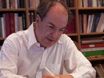  Ούτε αριστερά ούτε δεξιά… Το θαλάσσιο μ...