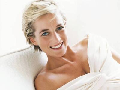 Πριγκίπισσα Νταϊάνα: Ψεύτικος ο έρωτας μ...