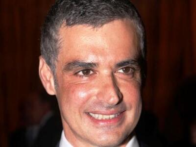 Για μπάνιο στη Μύκονο ο Πατρινός Άρης Σπ...