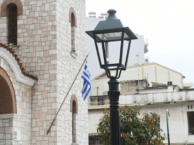 Νέα Φωτιστικά Led σε πλατείες της Πάτρας 