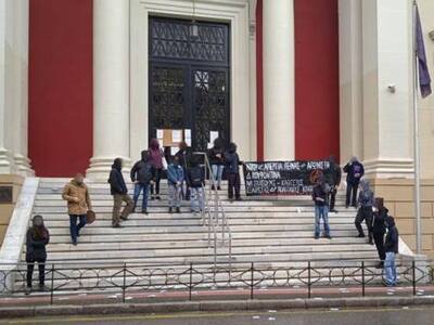 Πάτρα: Πήγαν στα δικαστήρια για να φωνάξ...