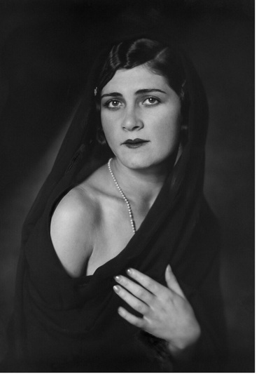 Η κυρία Φραντζή, 1928. 