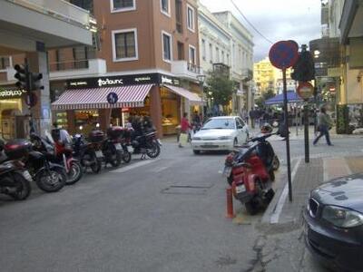 Πάτρα - Γυναίκα οδηγός προσπάθησε να μπε...