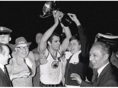 Όταν η Ευρώπη υποκλινόταν στην ΑΕΚ! - ΔΕ...