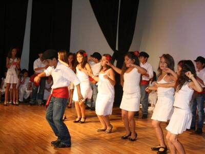 Αίγιο: Οι «μικροί» του Χορευτικού Ομίλου...