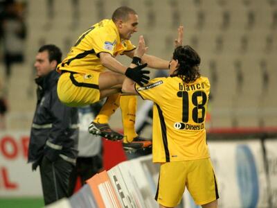 ΑΕΚ: Ώρα για 4-4-2