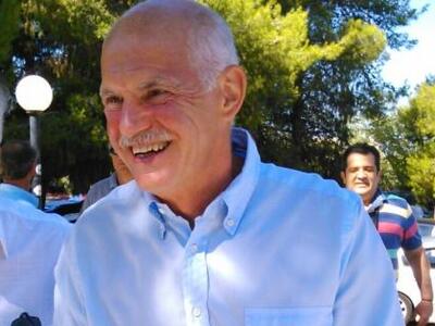 Ο Γιώργος Παπανδρέου δεν θα πάει στην εκ...