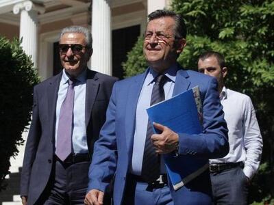 Νίκος Νικολόπουλος: "Ο πολιτικός κό...