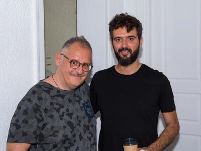 Ο Γιάννης Μουγγολιάς με τον Πέτρο Κλαμπά...