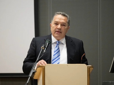 Η παράταξη του Κώστα Σβόλη αποχαιρετά τη...