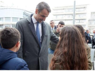 Μητσοτάκης: "Kάνουμε ό,τι περνάει α...