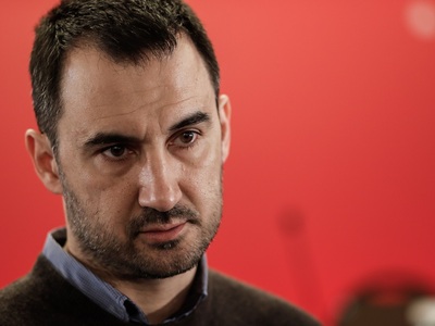 Αλ. Χαρίτσης: "Η κυβέρνηση αρκείται...