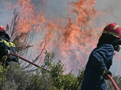 Ηλεία: Φωτιά στη Σπαρτουλιά - Κινητοποίη...