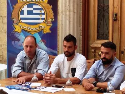 Στην Πάτρα σήμερα ο Μιχάλης Μουρούτσος