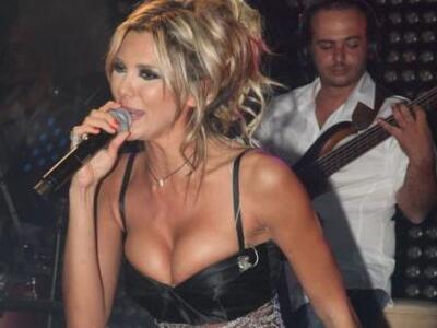 Παντρεύεται η Θέλξη!