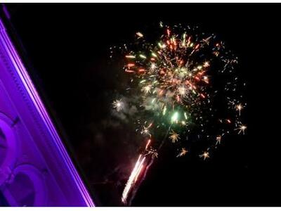 Πάτρα: Νύχτα καρναβαλιού - Εκατοντάδες π...