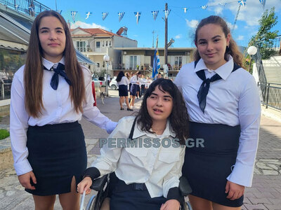 Συγκίνηση στις Θεσπιές- Η μικρή Αλεξία π...