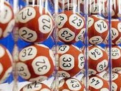 Έπαιξε 2,5 ευρώ και κέρδισε 1,24 εκατομμ...