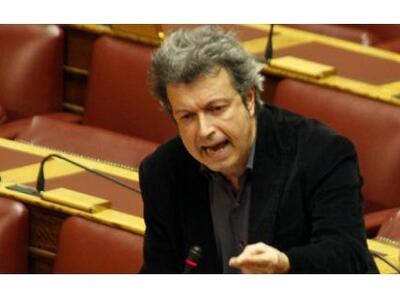 Ο Πέτρος Τατσόπουλος τα "έχωσε&quot...