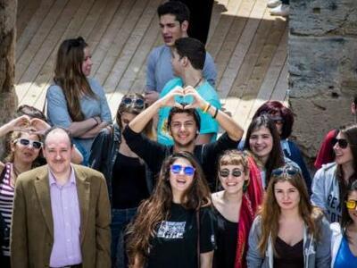 Τρίτη και δεκατρείς του Μάη η συνάντηση ...