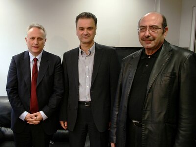 "Κίνημα" βουλευτών του ΠΑΣΟΚ κ...