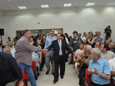 Αιγιάλεια: Και ο γιατρός Γιάννης Στυλιάδ...